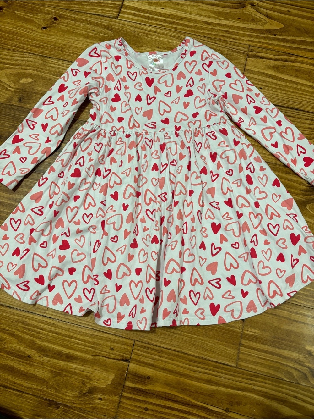 Stitchy Fish Size 4T White Dress w/Pink & Red Hearts
